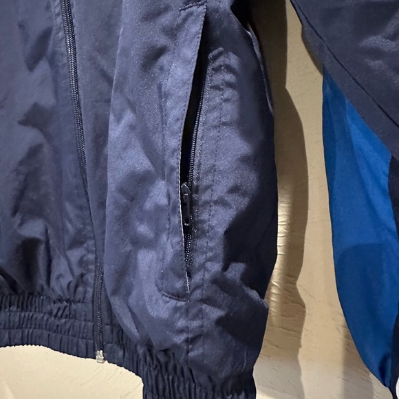 Youth large (14/16) Dallas Mavericks zip up wind breaker jacket - Picture 4 of 8